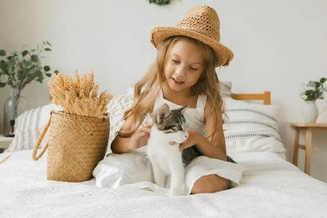 Cat with KIds